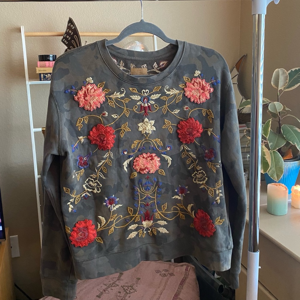 Sundance embroidered sweatshirt